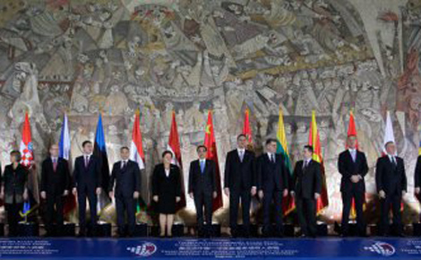 Kína és Kelet-Közép-Európa vezetői egyeztettek Belgrádban
